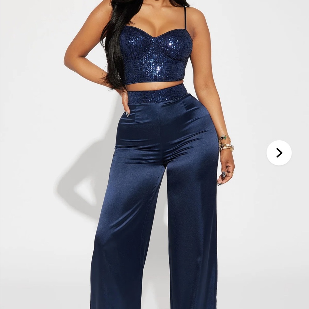 💙Fashion Nova Navy Wide-Leg Pants💙